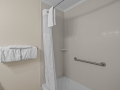3br-hall-bath-3